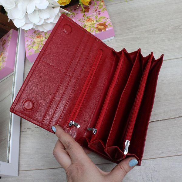 Жіночий шкіряний гаманець на магниті К200 червоний фото