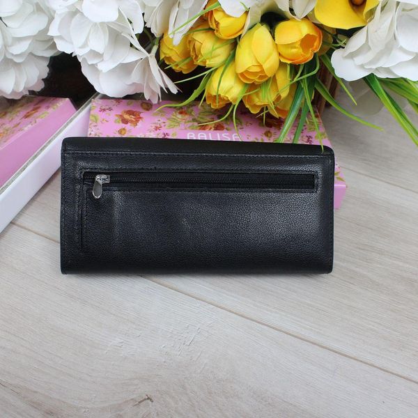 Жіночий шкіряний гаманець на магниті К200 чорний фото